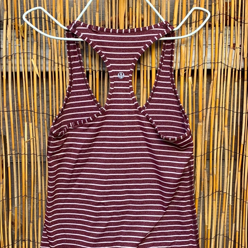 LULULEMON FITTED TANK